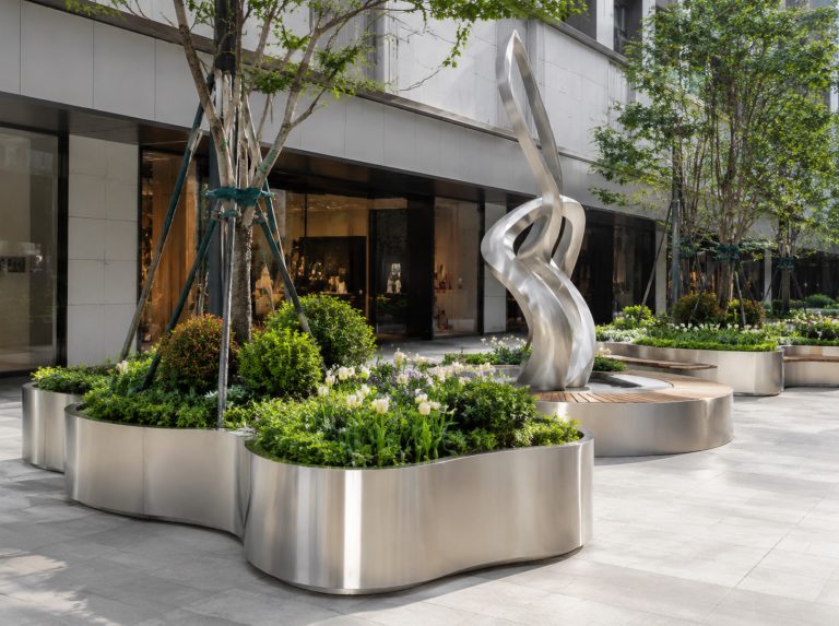 长寿区不锈钢景观雕塑与金属花箱